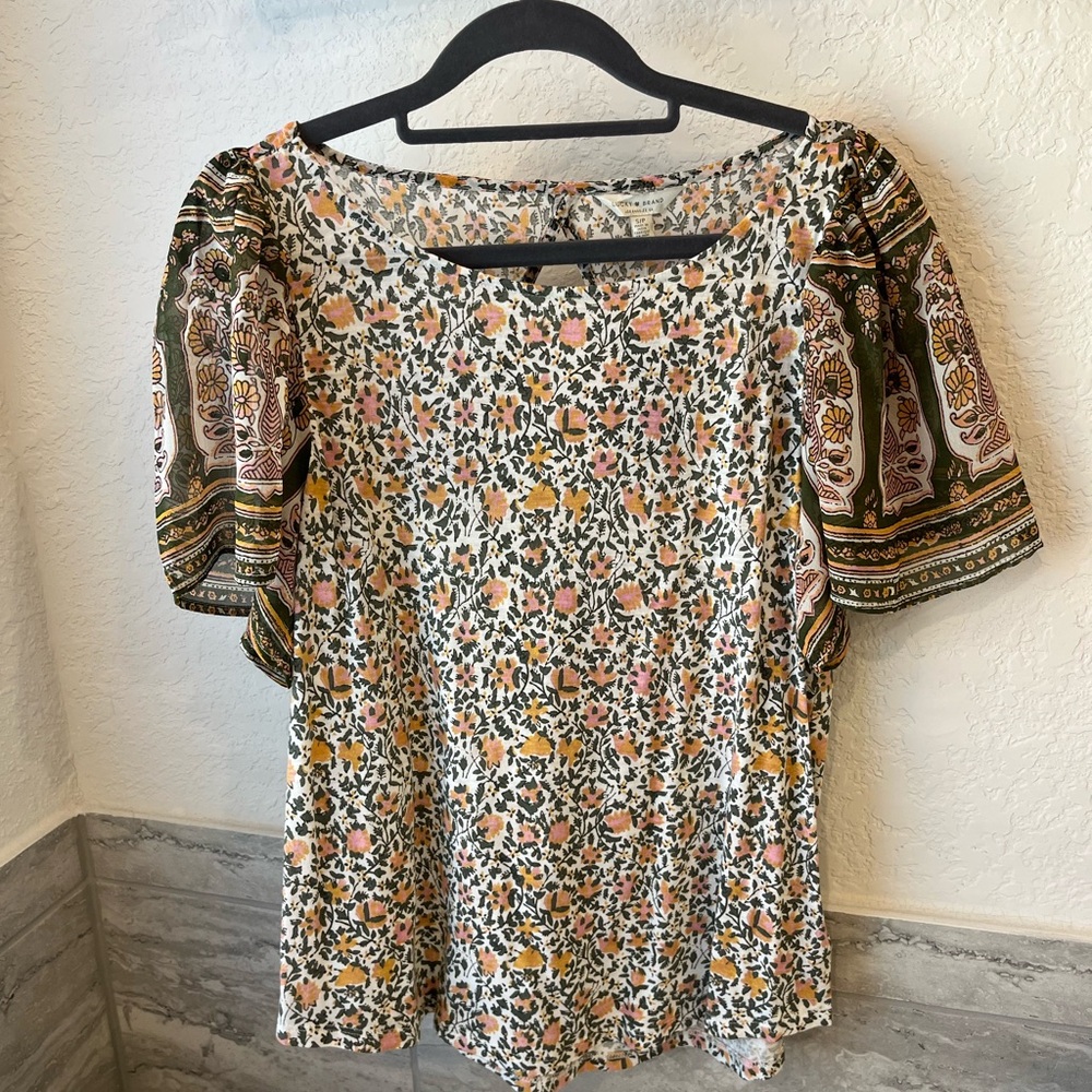 NWT Lucky Brand mixed media flutter sleeve top Size Small